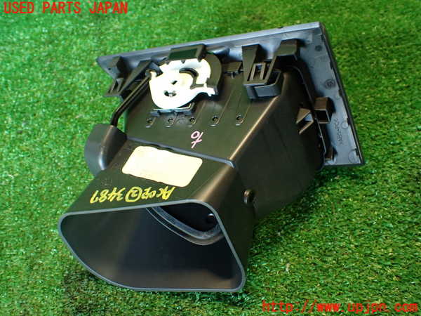 2UPJ-9234877527]ルノー・メガーヌ R.S.(ルノー・スポール)(DZF4R1)エアコン吹き出し口2 (右) 中古_2