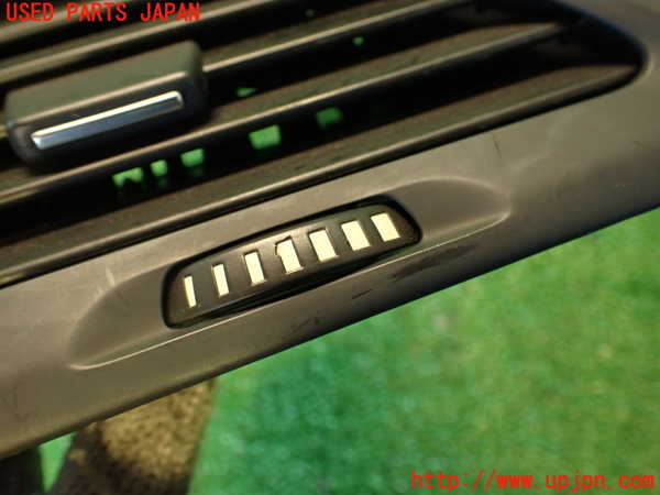 2UPJ-9234877528]ルノー・メガーヌ R.S.(ルノー・スポール)(DZF4R1)エアコン吹き出し口3 (左) 中古_3