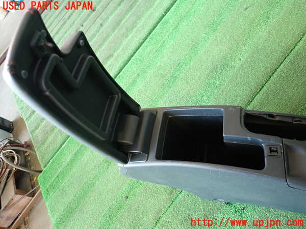 2UPJ-9234877540]ルノー・メガーヌ R.S.(ルノー・スポール)(DZF4R1)センターコンソール 中古_2