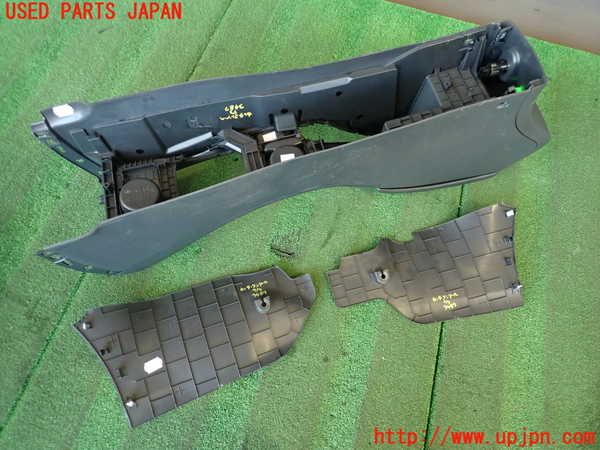 2UPJ-9234877540]ルノー・メガーヌ R.S.(ルノー・スポール)(DZF4R1)センターコンソール 中古_5