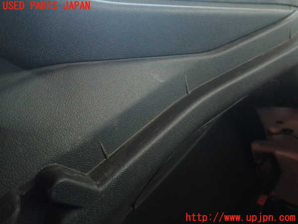 2UPJ-9234877675]ルノー・メガーヌ R.S.(ルノー・スポール)(DZF4R1)右リアピラートリム 中古_2