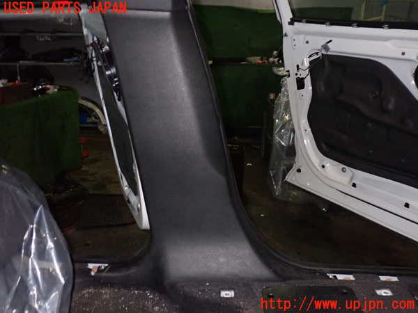 2UPJ-9234887670]BMW X3(WX20)左センターピラートリム 中古 (F25)_3