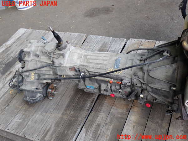 2UPJ-9234893010]ハイラックスサーフ N130系 4ドア(KZN130W)ミッション AT 1KZ-TE 4WD 中古_3