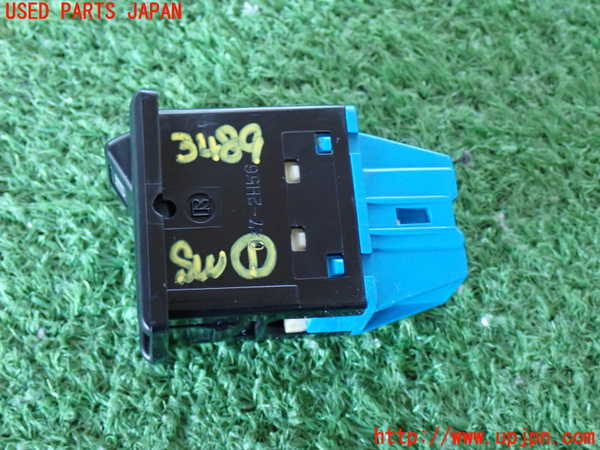 2UPJ-9234896306]ハイラックスサーフ N130系 4ドア(KZN130W)スイッチ1(アイドルアップ) 中古_2