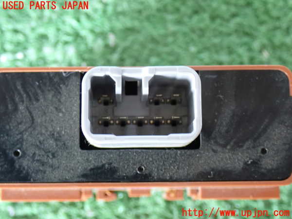2UPJ-9234896148]ハイラックスサーフ N130系 4ドア(KZN130W)コンピューター3(アンテナリレー) 中古 85914-33010_2