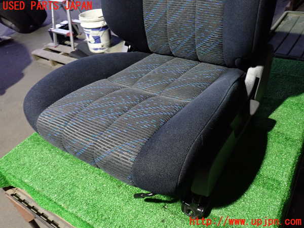 2UPJ-9234897065]ハイラックスサーフ N130系 4ドア(KZN130W)助手席シート 中古_2