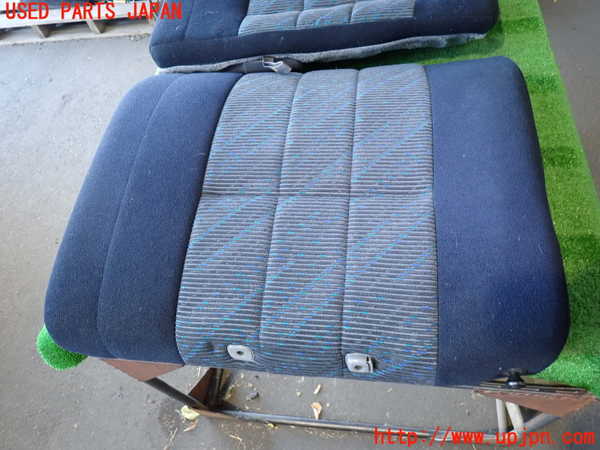 2UPJ-9234897405]ハイラックスサーフ N130系 4ドア(KZN130W)右リアシート 中古_2