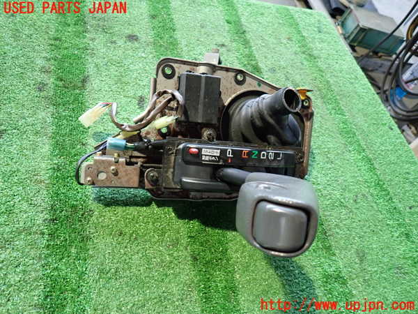 2UPJ-9234897555]ハイラックスサーフ N130系 4ドア(KZN130W)ATシフトレバー 中古_3