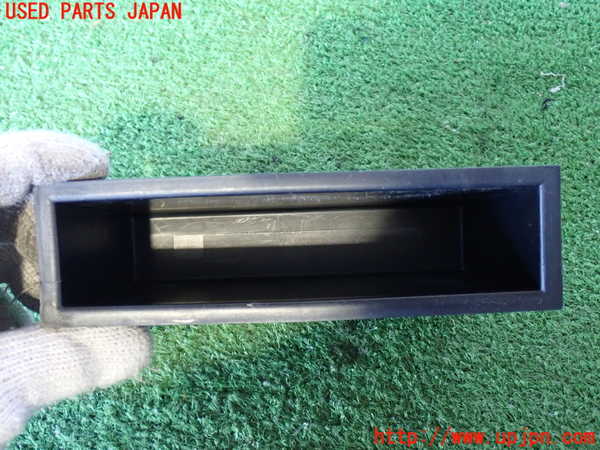 2UPJ-9234897841]ハイラックスサーフ N130系 4ドア(KZN130W)小物入れ1 中古_2