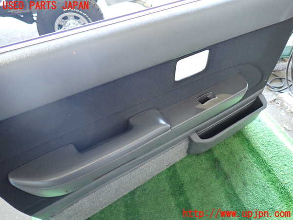2UPJ-9234891264]ハイラックスサーフ N130系 4ドア(KZN130W)左前ドア内張り 中古_3