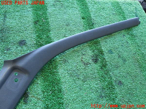 2UPJ-9234897655]ハイラックスサーフ N130系 4ドア(KZN130W)右フロントピラートリム 中古_3