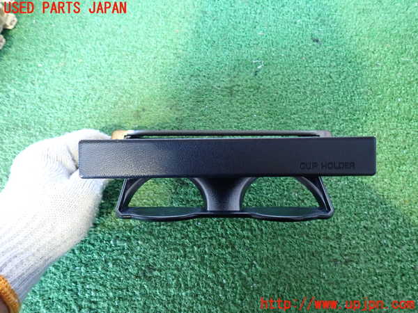 2UPJ-9234897810]ハイラックスサーフ N130系 4ドア(KZN130W)ドリンクホルダー 中古_2
