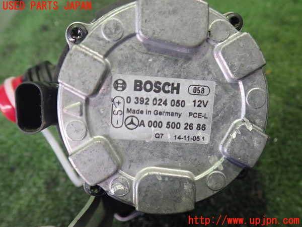 2UPJ-9234902110]ベンツ C180 ステーションワゴン(205240C)(205)ウォーターポンプ 中古_3