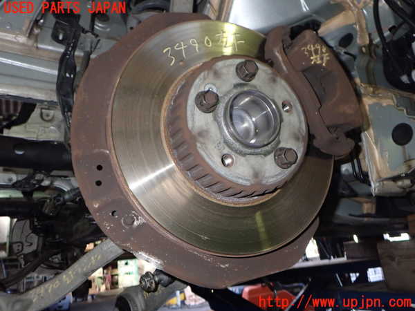 2UPJ-9234904295]ベンツ C180 ステーションワゴン(205240C)(205)左フロントナックルハブ 中古_2