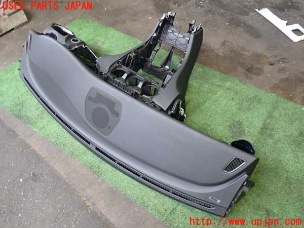 2UPJ-9234907505]ベンツ C180 ステーションワゴン(205240C)(205)ダッシュボード 中古_3