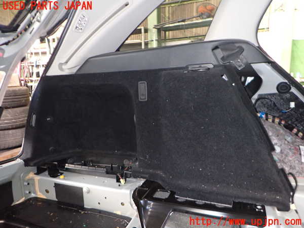 2UPJ-9234907680]ベンツ C180 ステーションワゴン(205240C)(205)左リアピラートリム 中古_3