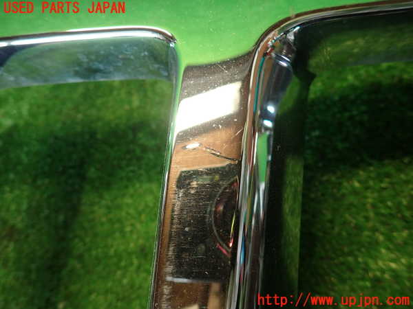 2UPJ-9234911050]ジープ・グランドチェロキー(WK36)ラジエターグリル (ジャンク品) 中古_3