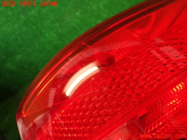 2UPJ-9234911530]ジープ・グランドチェロキー(WK36)右テールランプ (ジャンク品) 中古_3