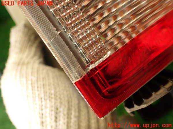 2UPJ-9234911530]ジープ・グランドチェロキー(WK36)右テールランプ (ジャンク品) 中古_4