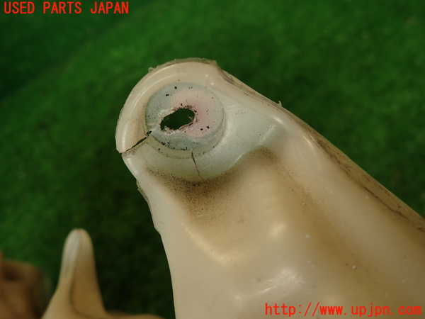 2UPJ-9234912410]ジープ・グランドチェロキー(WK36)ラジエータータンク 中古_3