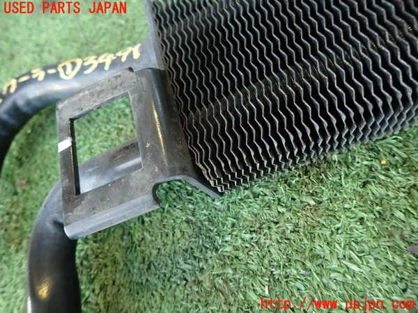 2UPJ-9234912481]ジープ・グランドチェロキー(WK36)オイルクーラー1 中古_3