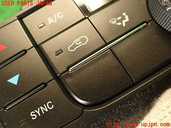 2UPJ-9234916066]ジープ・グランドチェロキー(WK36)エアコンスイッチ1 中古_2