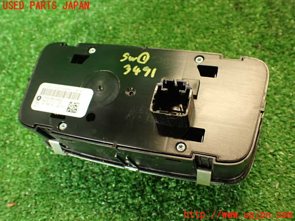 2UPJ-9234916306]ジープ・グランドチェロキー(WK36)スイッチ1 (走行モード切替、4WD LOW、ヒルディセントコントロール) 中古_4