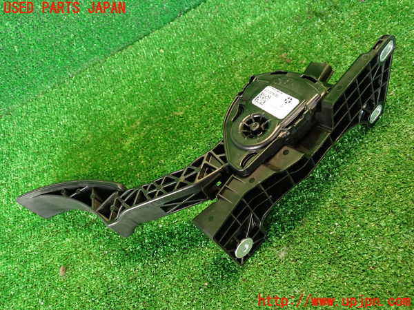 2UPJ-9234916382]ジープ・グランドチェロキー(WK36)センサー2 (アクセルペダル) 中古_3
