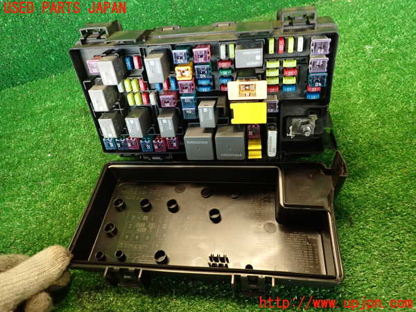 2UPJ-9234916741]ジープ・グランドチェロキー(WK36)ヒューズボックス1 中古_5