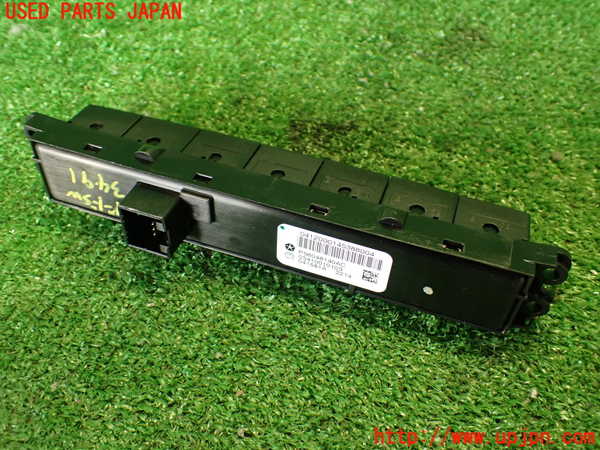 2UPJ-9234916290]ジープ・グランドチェロキー(WK36)ハザードスイッチ 中古_3