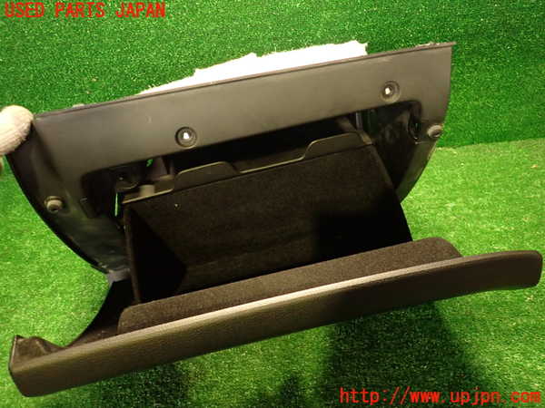 2UPJ-9234917516]ジープ・グランドチェロキー(WK36)グローブボックス1 中古_3