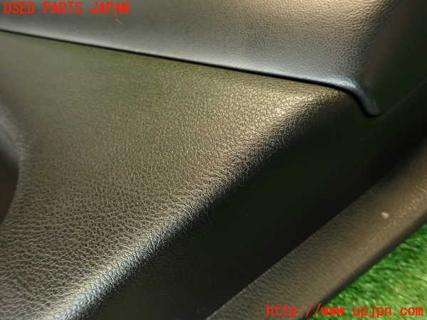 2UPJ-9234911294]ジープ・グランドチェロキー(WK36)右後ドア内張り 中古_3