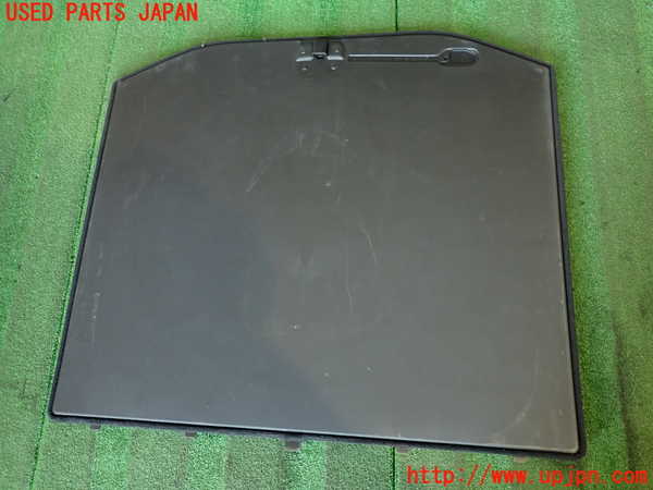 2UPJ-9234917771]ジープ・グランドチェロキー(WK36)ラゲッジトレイ1 中古_4