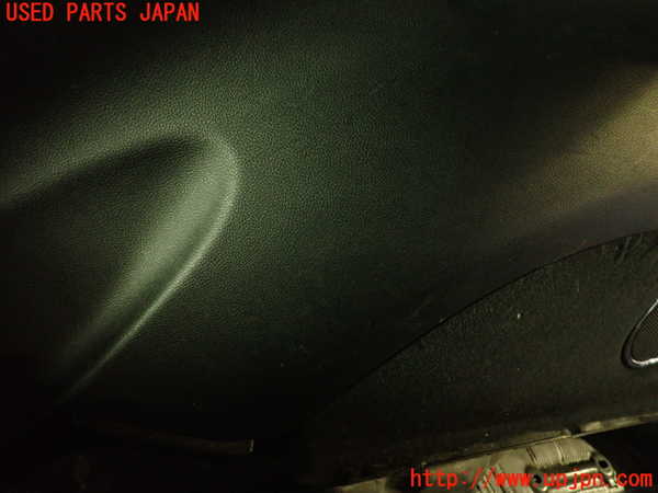 2UPJ-9234917675]ジープ・グランドチェロキー(WK36)右リアピラートリム 中古_3