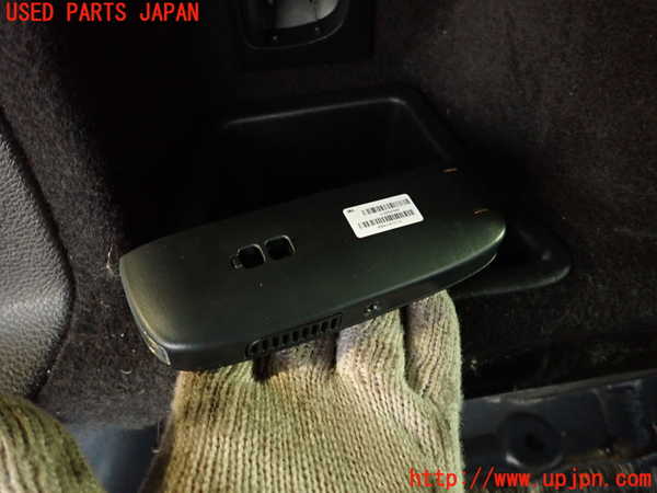 2UPJ-9234917680]ジープ・グランドチェロキー(WK36)左リアピラートリム 中古_3