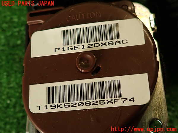 2UPJ-9234917155]ジープ・グランドチェロキー(WK36)右2列目シートベルト 中古_5