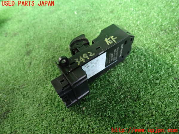 2UPJ-9234926240]シビック タイプR(EP3)右パワーウィンドウスイッチ 中古_2