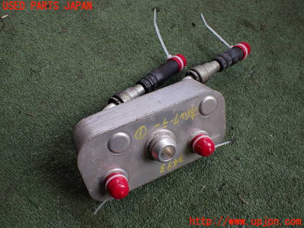 2UPJ-9234932481]BMW Z4 ロードスター(BT30)(E85)オイルクーラー1 中古_3