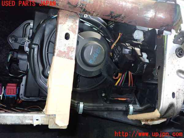 2UPJ-9234936081]BMW Z4 ロードスター(BT30)(E85)エバポレーター1 中古_3