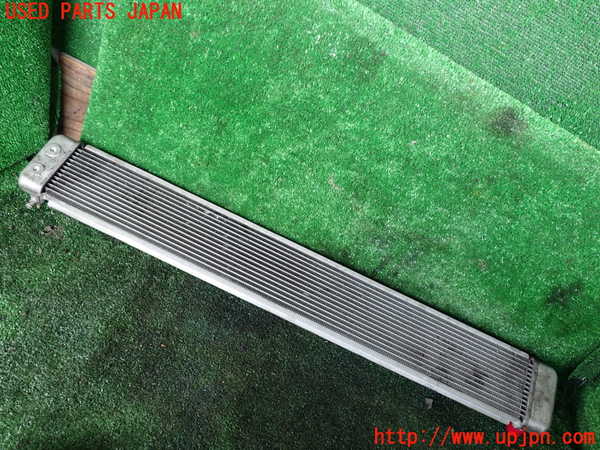 1UPJ-9234942322]アルファードハイブリッド(ATH10W)ラジエーター2 中古_3