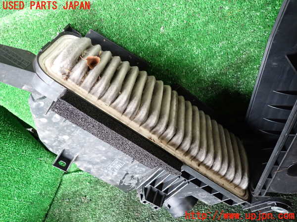 1UPJ-9234942560]アルファードハイブリッド(ATH10W)エアクリーナーボックス 中古_4