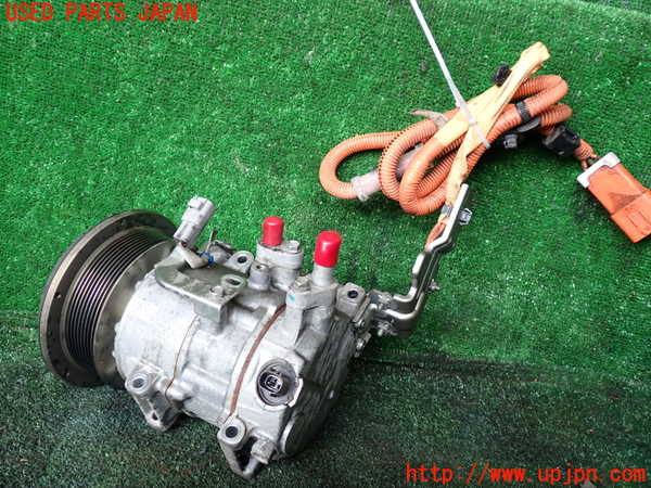 1UPJ-9234946025]アルファードハイブリッド(ATH10W)エアコンコンプレッサー 中古_2