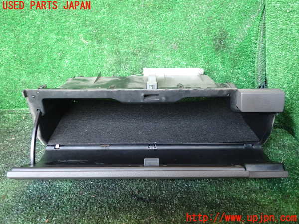 1UPJ-9234947516]アルファードハイブリッド(ATH10W)グローブボックス1 中古_2