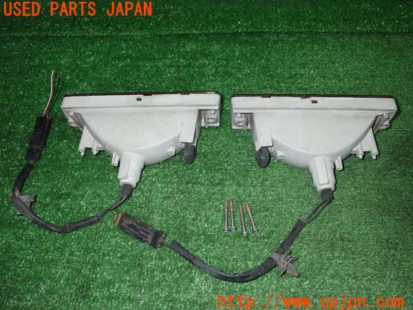 3UPJ=9234950514]セドリック ワゴン GL(WY30)純正 IKI3157 IKI3195 フロントウインカーレンズ 左右 中古_2