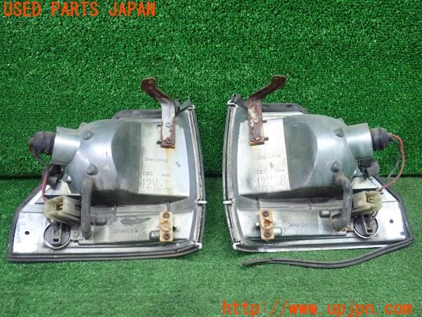 3UPJ=9234950523]セドリック ワゴン GL(WY30)純正 コーナーランプ サイドランプ 左右 中古_4