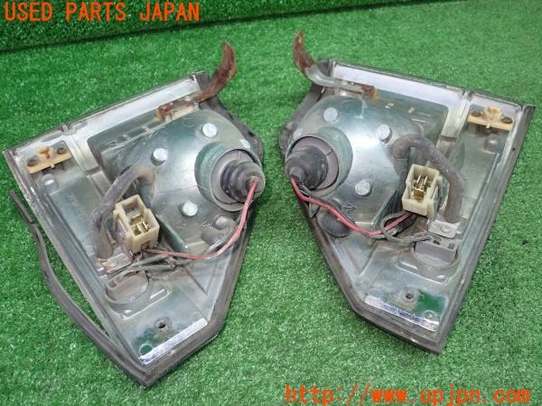 3UPJ=9234950523]セドリック ワゴン GL(WY30)純正 コーナーランプ サイドランプ 左右 中古_5