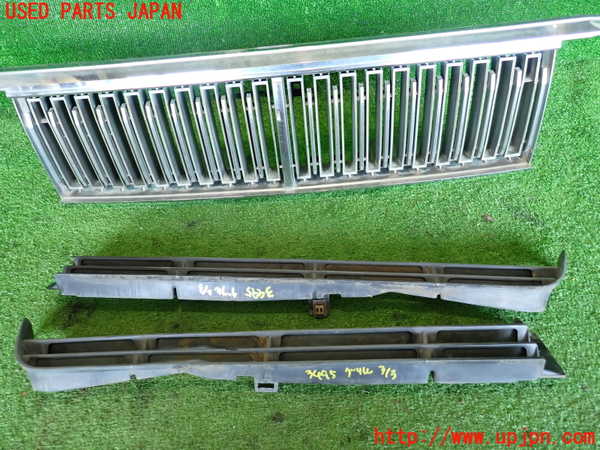2UPJ-9234951050]セドリック ワゴン(WY30)ラジエターグリル 中古_3