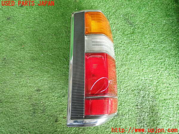 2UPJ-9234951536]セドリック ワゴン(WY30)左テールランプ 中古_2