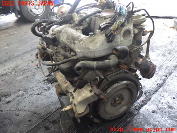 2UPJ-9234952010]セドリック ワゴン(WY30)エンジン VG20E 中古_2