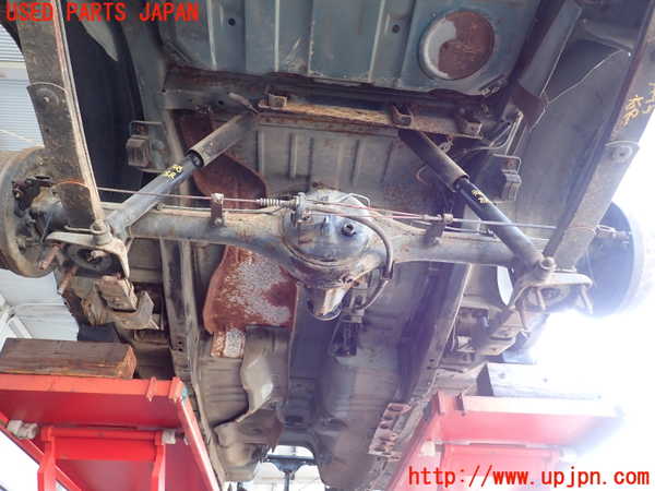 2UPJ-9234954400]セドリック ワゴン(WY30)リアデフホーシング 中古_1